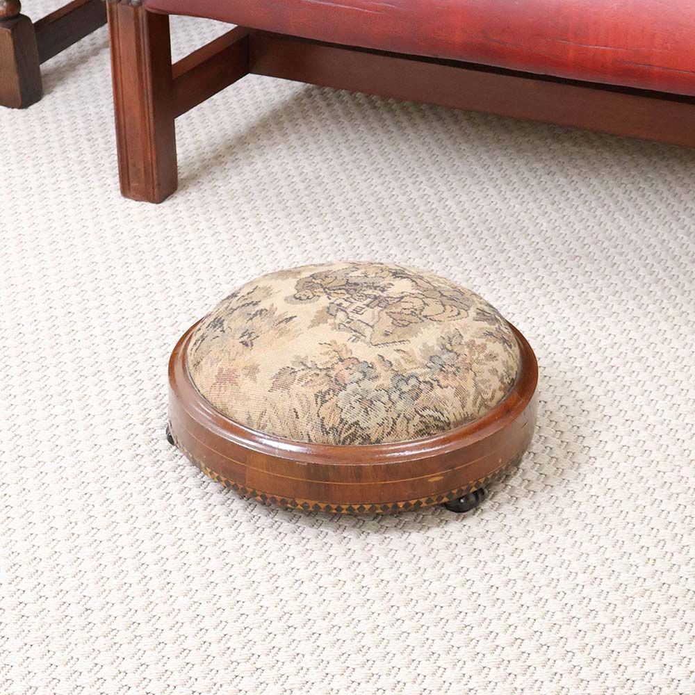 リビング – アンティーク家具と雑貨の店 ビクトリアンクラフト