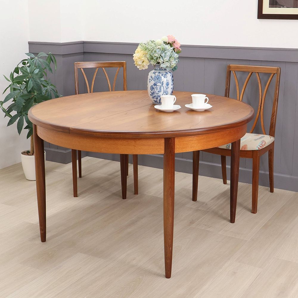 ダイニング – アンティーク家具と雑貨の店 ビクトリアンクラフト