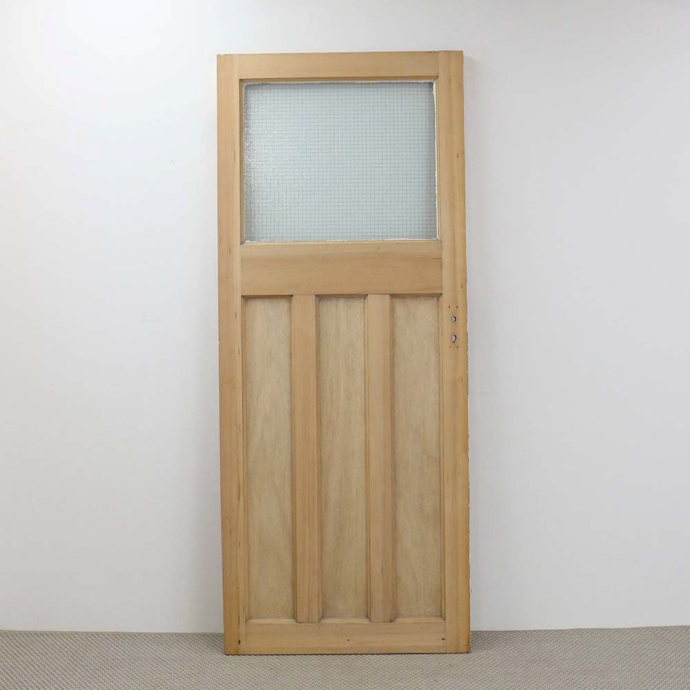 ガラスドア – アンティーク家具と雑貨の店 ビクトリアンクラフト