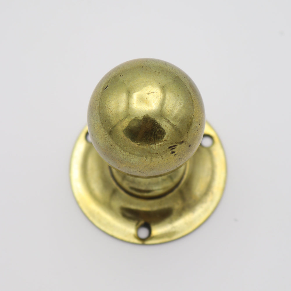 ころんとした丸みが可愛い♪　アンティーク・真鍮製ドアノブ（2個セット）　VC66-10501C
