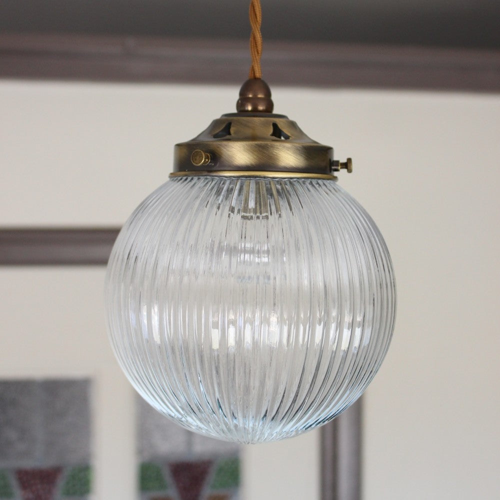 Sunyow / サンヨウ – アンティーク家具と雑貨の店 ビクトリアン