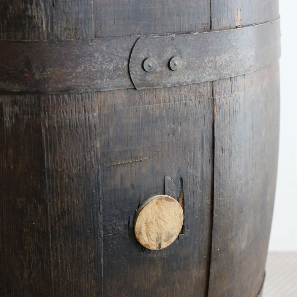 【受注生産品】パブの雰囲気を楽しめます♪　オシャレなオーク樽のバーテーブル（直径100cm）　KK2-YU1-OLTT1000ROU