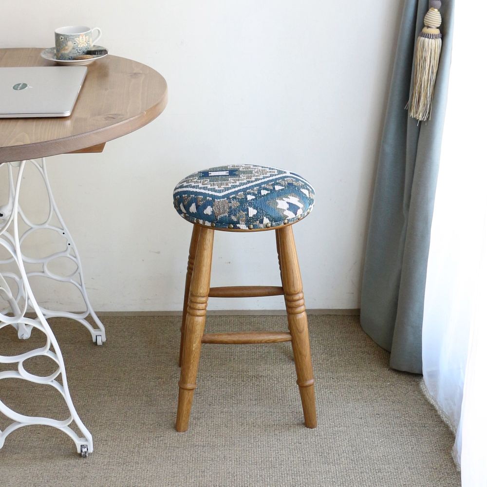 【受注生産品】青いテキスタイル柄♪ 当店オリジナル・ロースツール OL-LS-GIBSON12 – アンティーク家具と雑貨の店 ビクトリアンクラフト