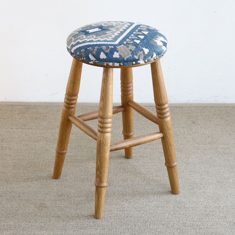 【受注生産品】青いテキスタイル柄♪ 当店オリジナル・ロースツール OL-LS-GIBSON12 – アンティーク家具と雑貨の店 ビクトリアンクラフト