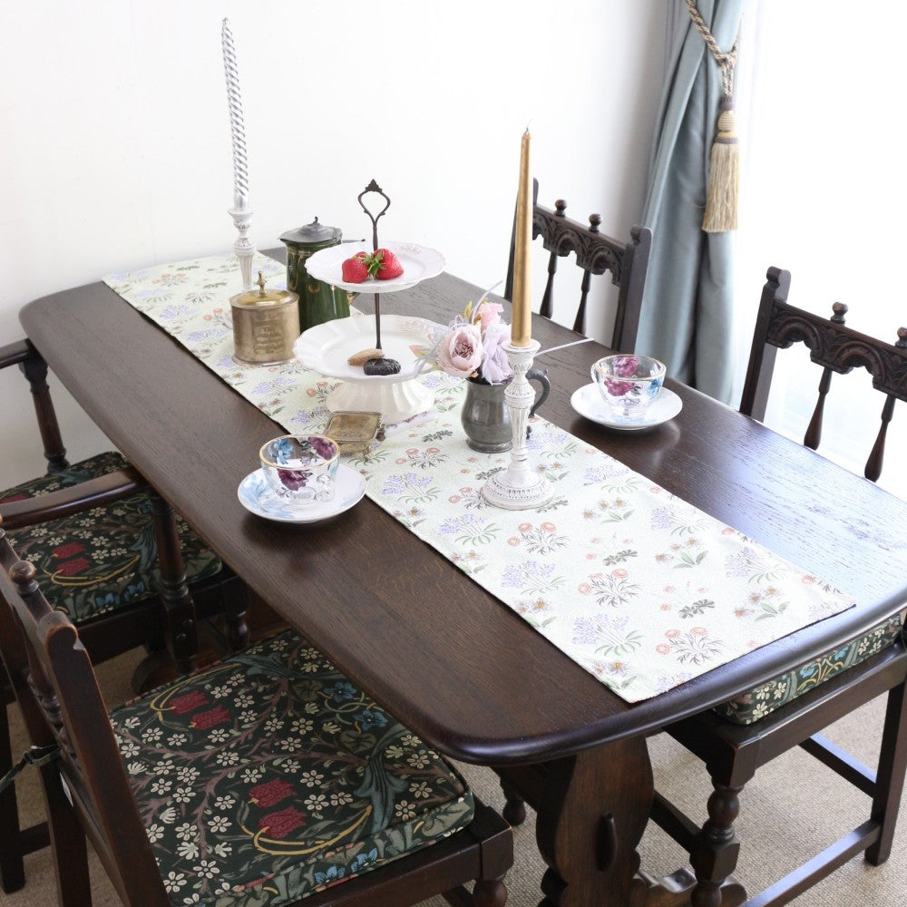 高級アンティーク♦️ゴシック トライポッド　ラウンドテーブル♦️黒×金♦️送料込 キッチン／ダイニング雑貨 – アンティーク家具と雑貨の店