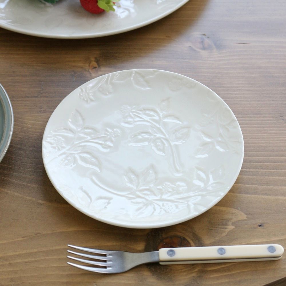 お皿／カトラリー – アンティーク家具と雑貨の店 ビクトリアン